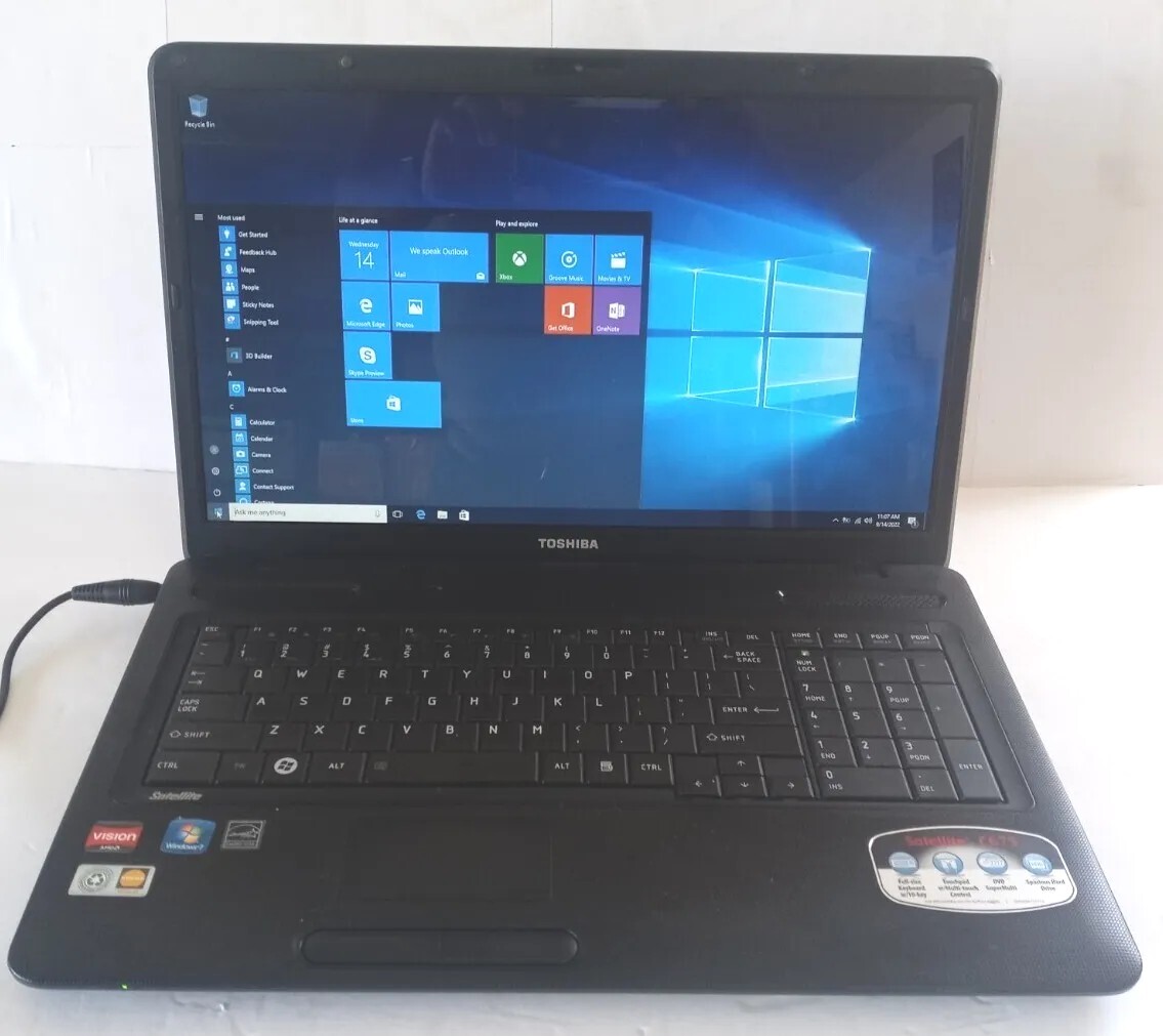 TOSHIBA SATELLITE C675D-S 17.3″ AMD E-300 1.30GHz 500GB 8GB WIN 10 PRO