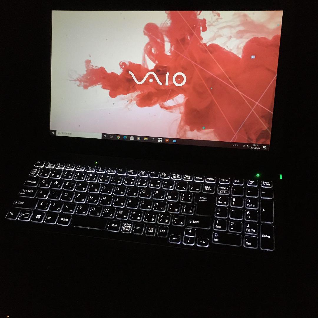 vaio i7 3632QM SSD 240GB 8GB Blu-ray Windows10 s15 silver geforce 640 USB 3.0×2