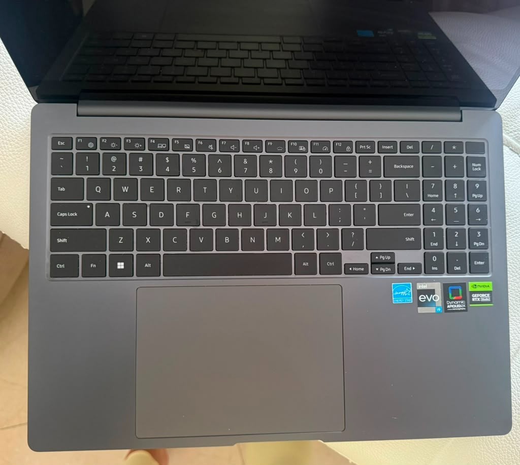 Samsung Galaxy Book3 Ultra 16 i9-13900H RTX 4070 32GB 1TB OLED Laptop