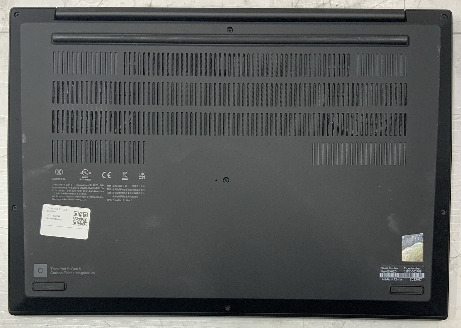 Lenovo ThinkPad P1 Gen 5 Intel Core i7-12700H 32GB DDR5 1TB NVMe RTX A2000 W10P