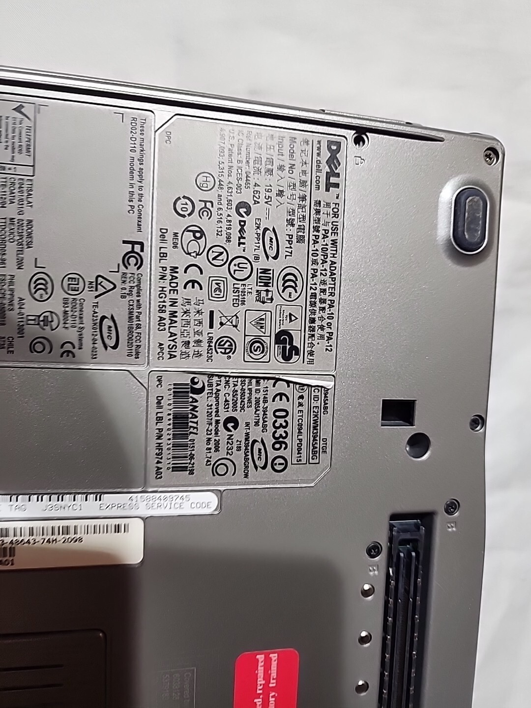 dell latitude d520 Amd D560 laptop And Batteries