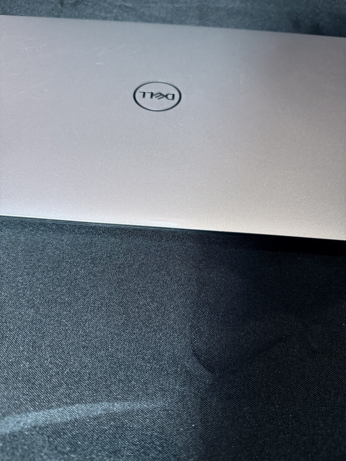 Dell XPS 15 9500 Silver FHD+ i7-10750H 2.60GHz 16GB 512GB SSD GTX 1650 Ti Fair