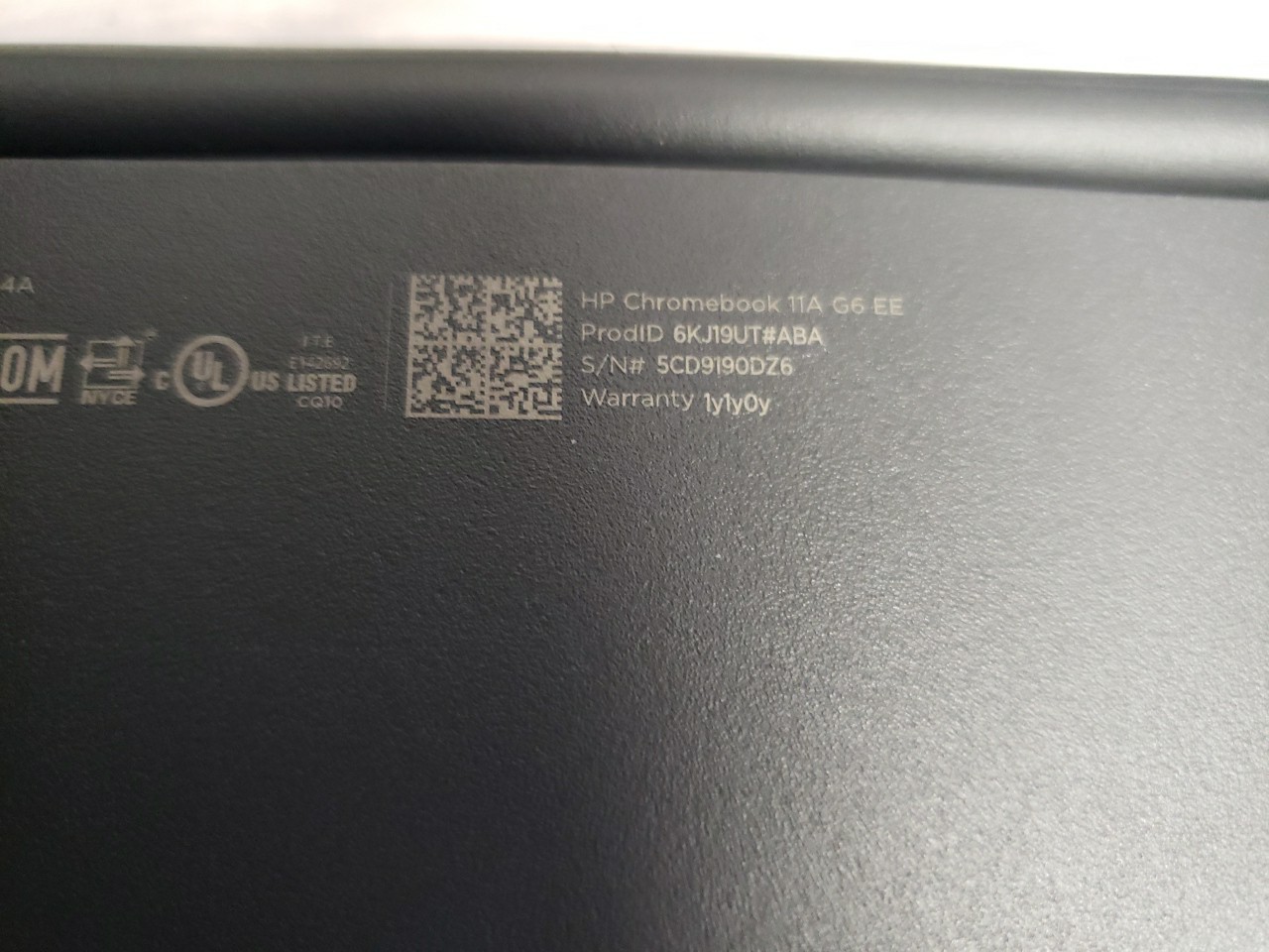 used HP 11 G6 EE 3NU57UT Chromebook complete case see pictures free ship