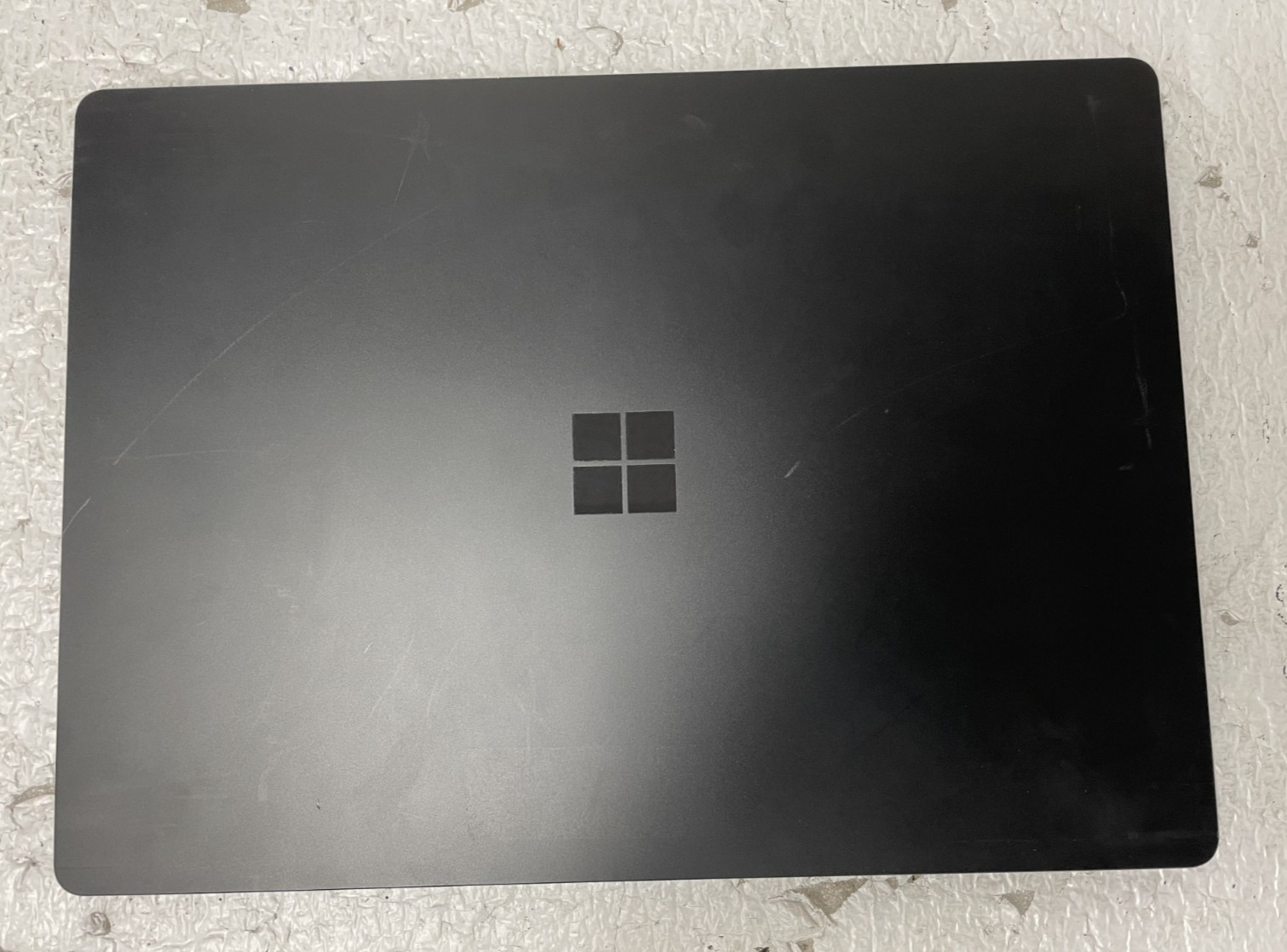 Microsoft Surface 1868 Intel i7-1065G7 @1.30GHz 16GB RAM 256GB SSD Win10Pro READ