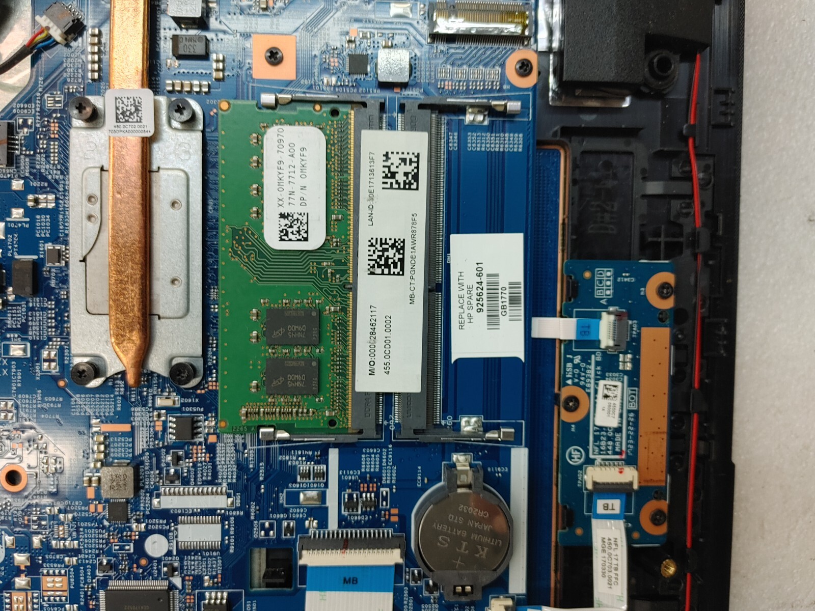 Hp Laptop 17-bs0xx Core i5-7200U@2.50GHz, 8GB RAM , NO HD ( Selling Motherboard)