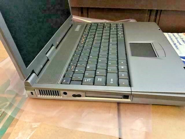 BRAND NEW ASUS “DUMMY” NOTEBOOK FOR DISPLAY ONLY – ATTN REALTORS & STAGING RM2