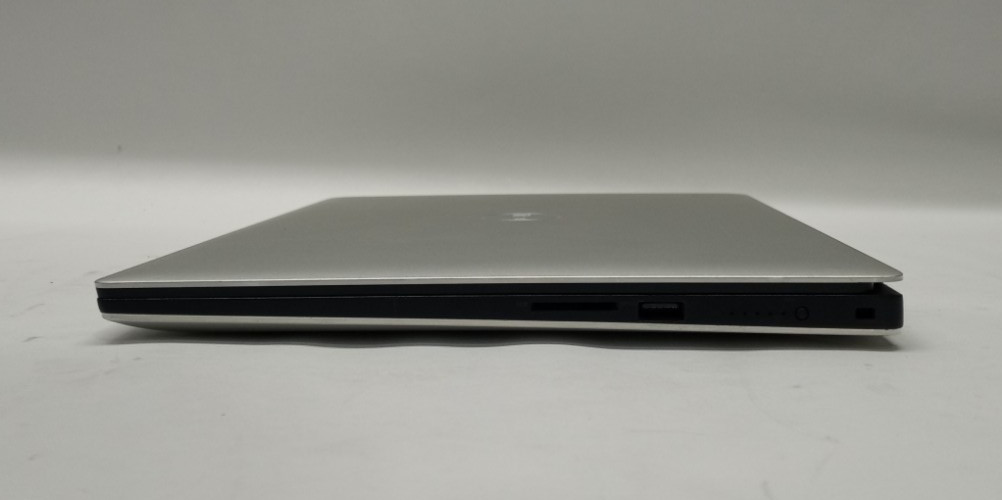 DELL XPS 15 7590 15.6″FHD i5-9300H@2.40GHz 8GB RAM 256GB NVMe WIN 11 Pro WH761*!