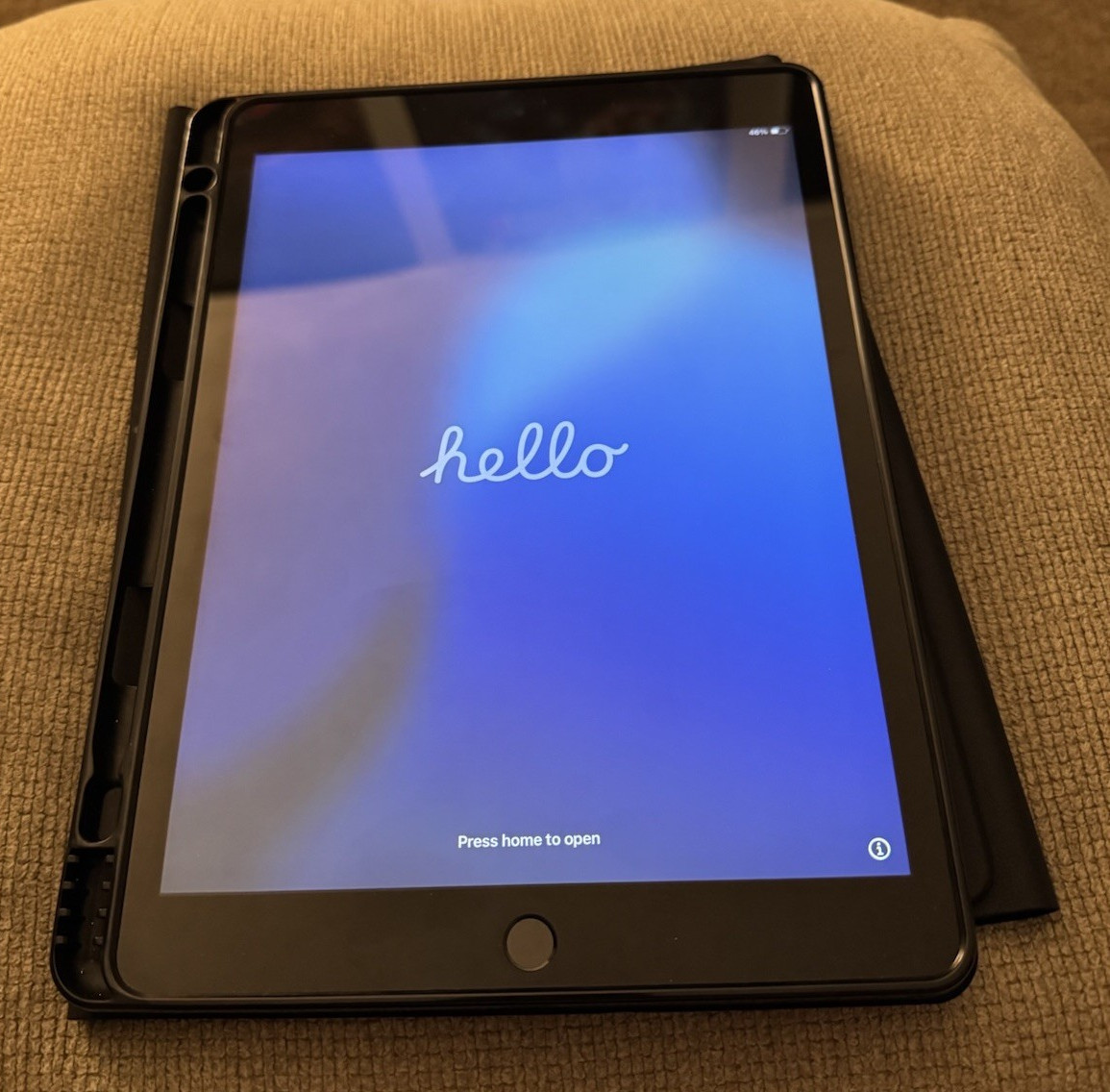 Apple iPad 10.2” 64GB 9th Gen Wi-Fi Space Gray Tablet w/ Keyboard Bundle