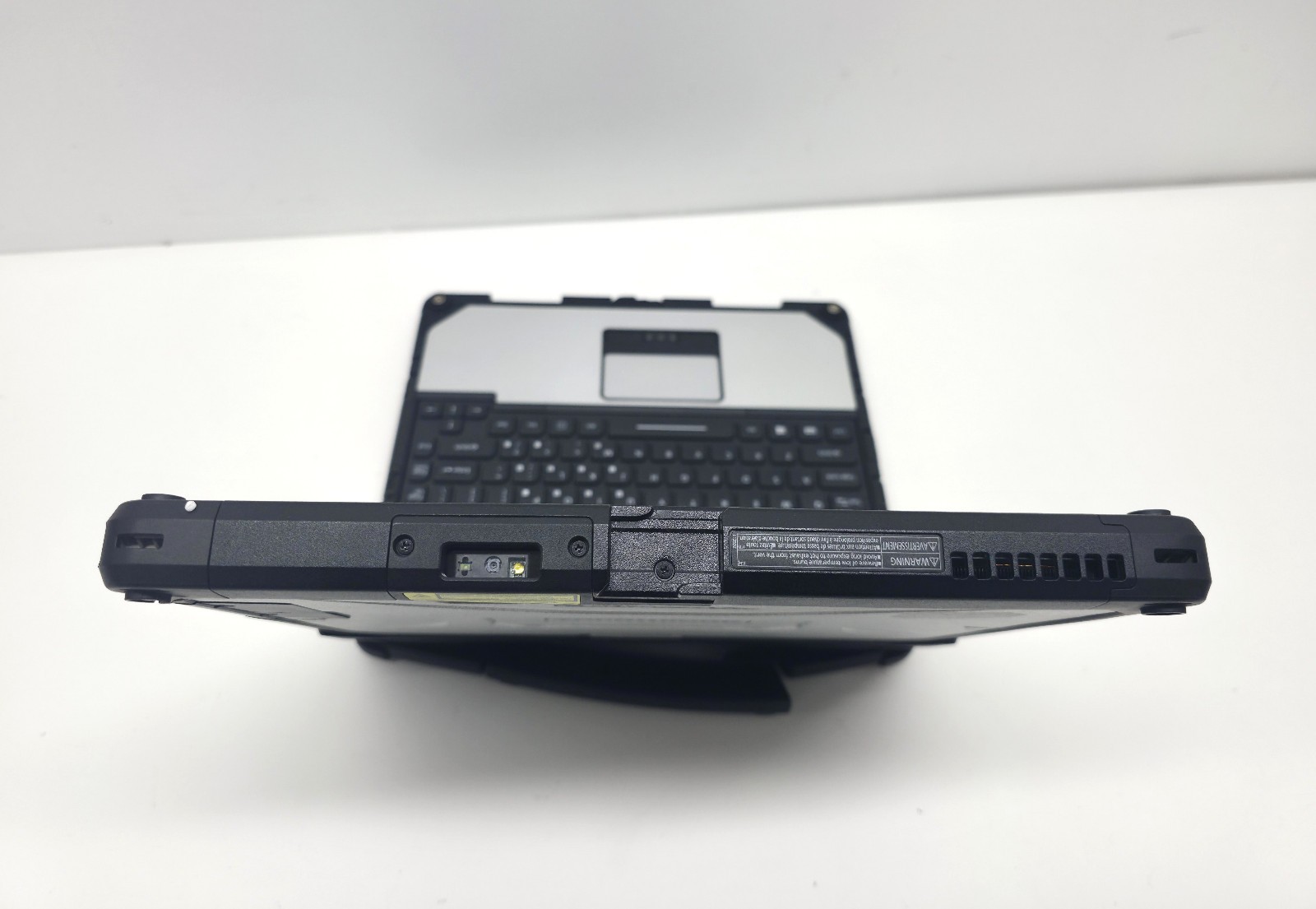 Panasonic Toughbook CF-33 Core i5 7th gen. 8GB 128GB SSD Win 11 Pro 2D Barcode