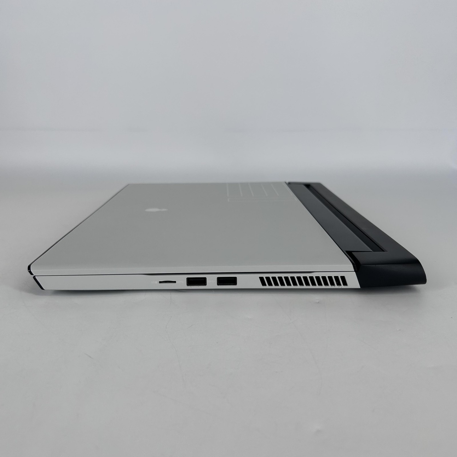 Dell Alienware m15 R3 4K i7-10750H 32GB 1TB/512GB RTX 2070 Super BAD CAMERA