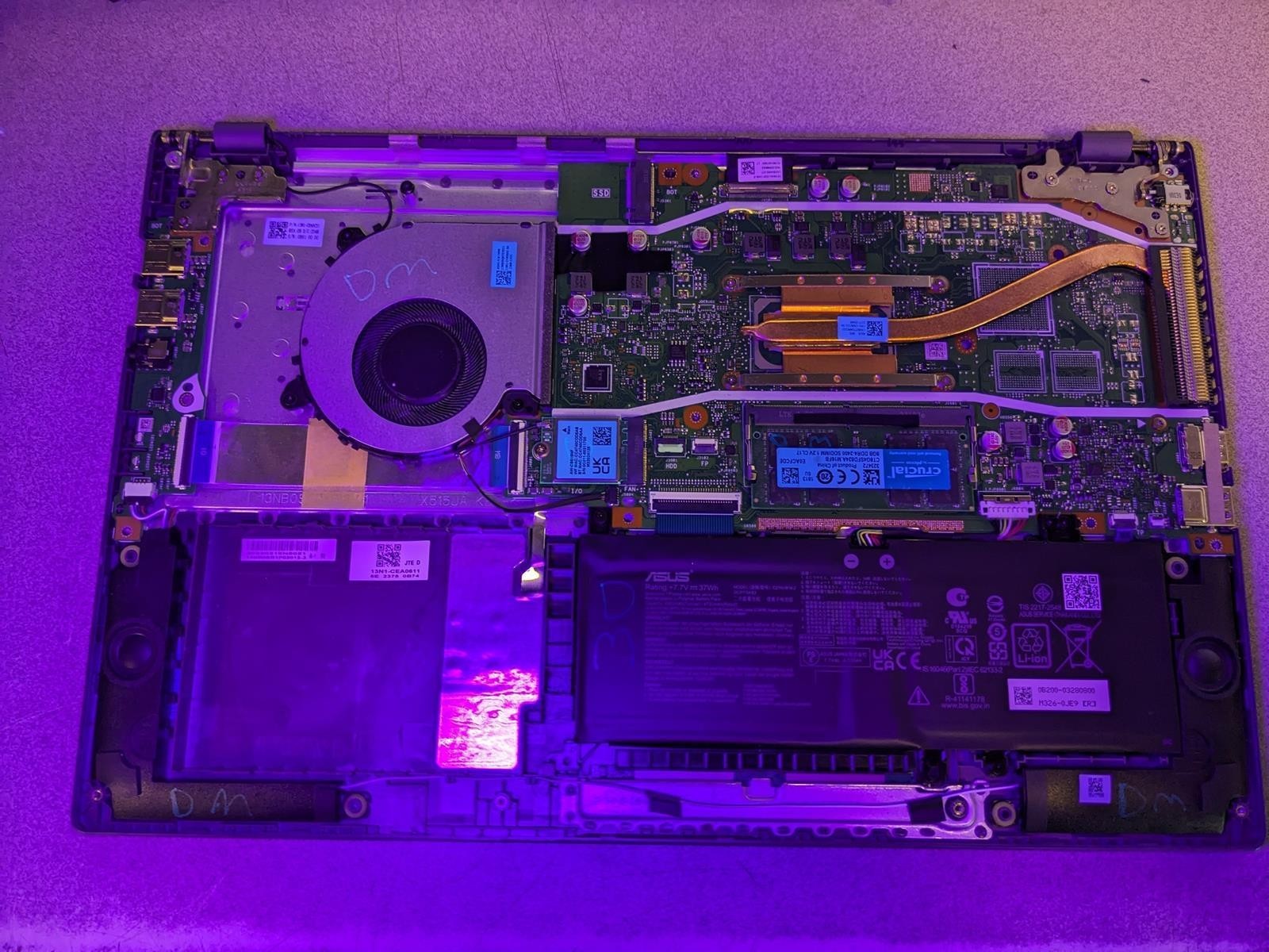 ASUS VIVOBOOK X515E i5-1135G7 @ 2.40GHz, 12GB RAM, NO HDD/OS – (FOR PARTS)