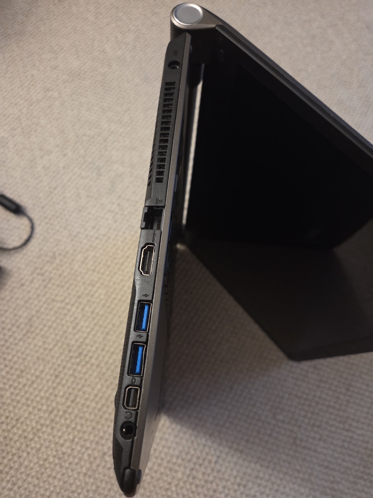 Medion Akoya S621xT Touch | Intel Core i3 | 6GB RAM | 120GB SSD | Windows 10