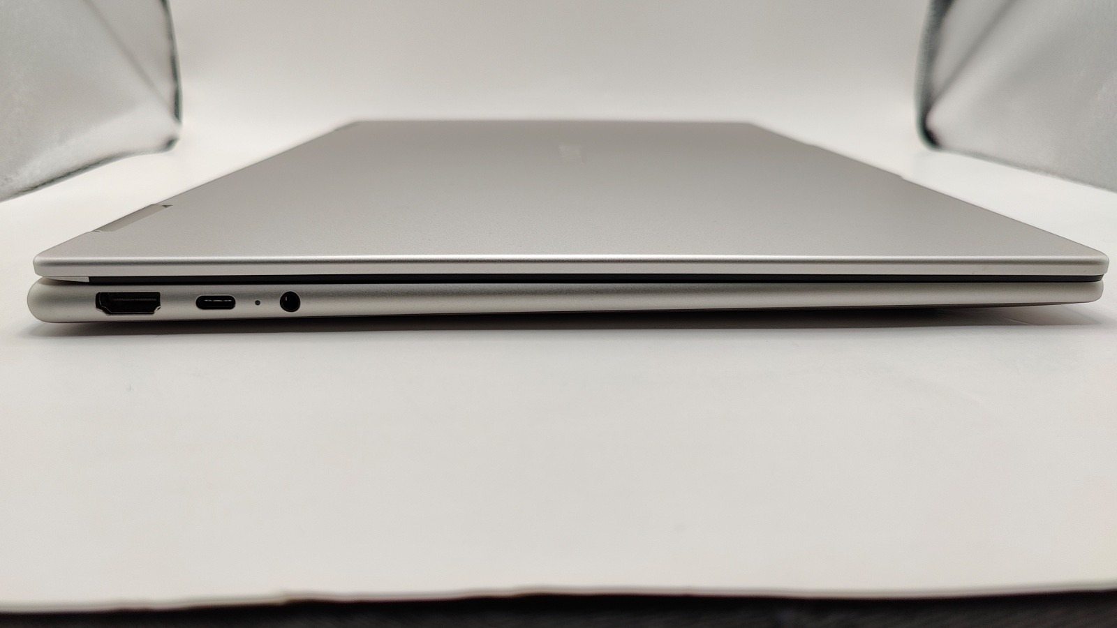 Lenovo Yoga 7a 16″ OLED FHD 2in1 TouchScreen/Ryzen AI 7/24GB/512GB/FREE SHIPPING