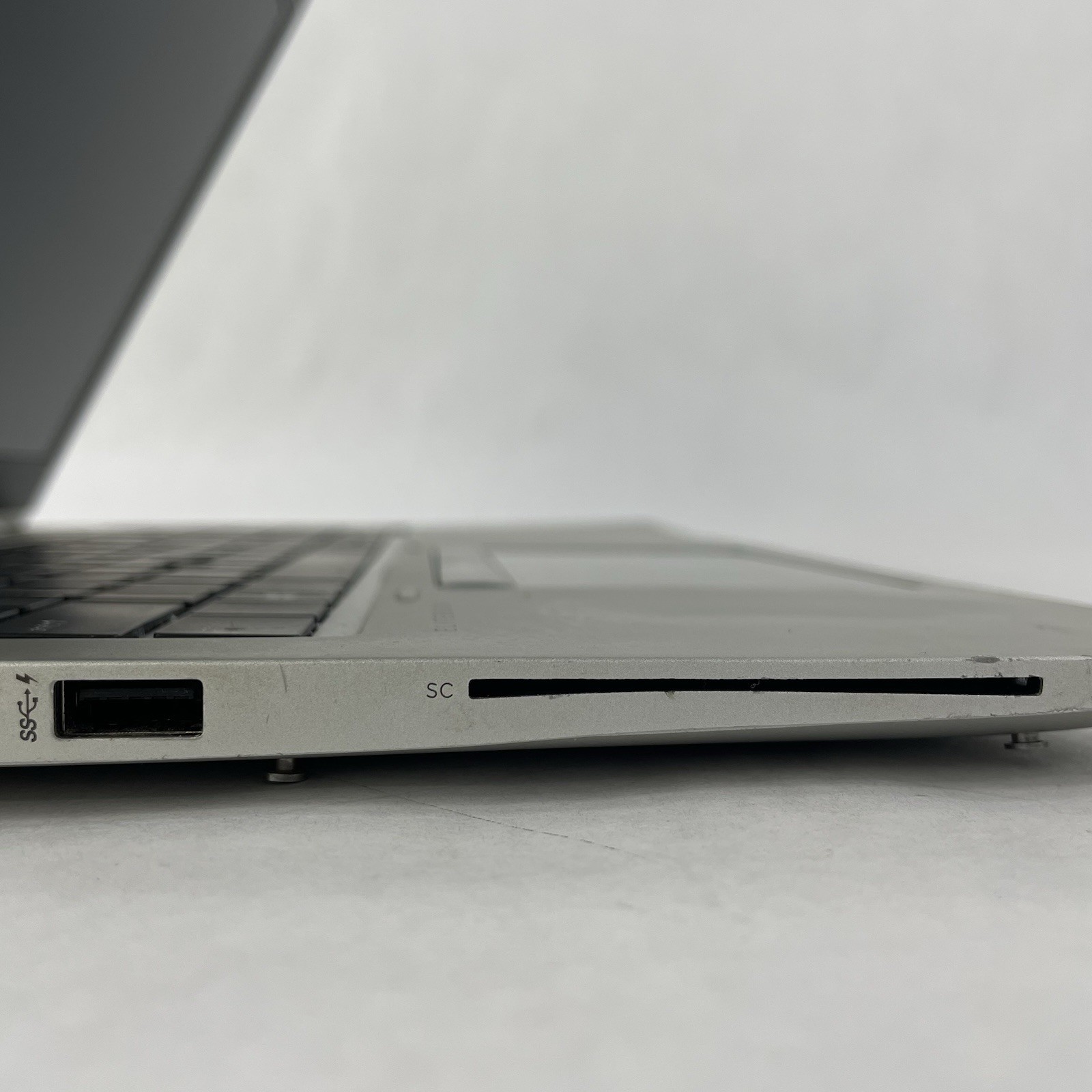 HP EliteBook 850 G6 15.6″ i5-8365U 1.60 GHz 8 GB RAM No SSD/OS/AC – Dent