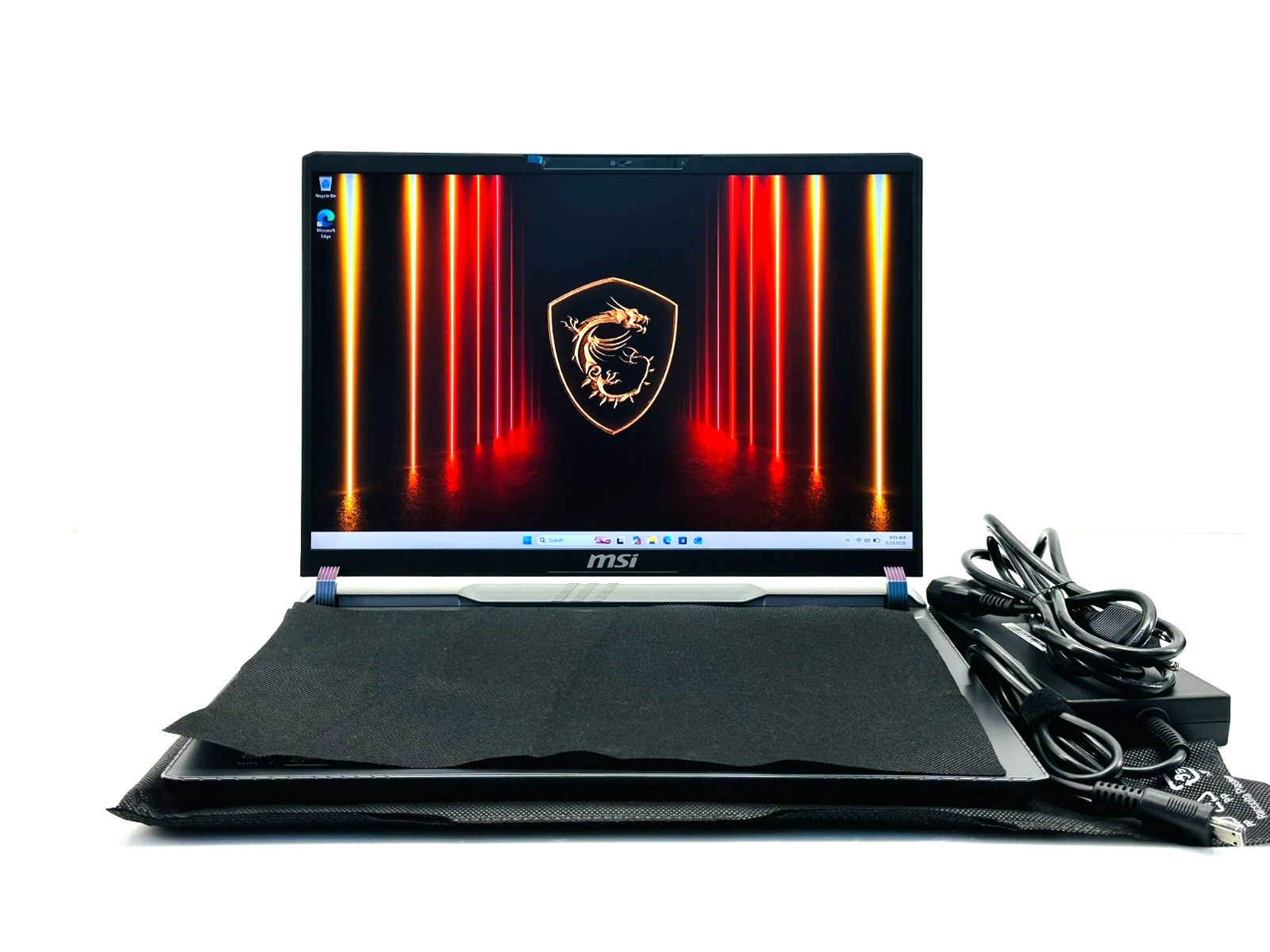 MSI Vector 16 Core Ultra 9 64GB x 4TB SSD RTX 5070