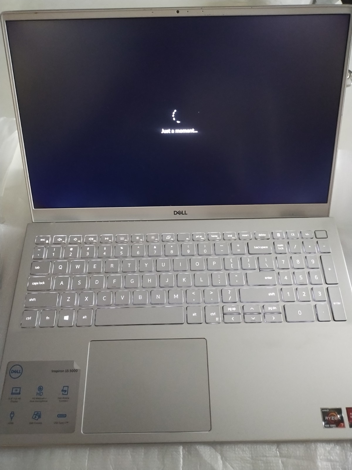 Dell Inspiron 5000 15.6″ Ryzen 7 4700u 2.0GHz 16GB RAM 256GB SSD
