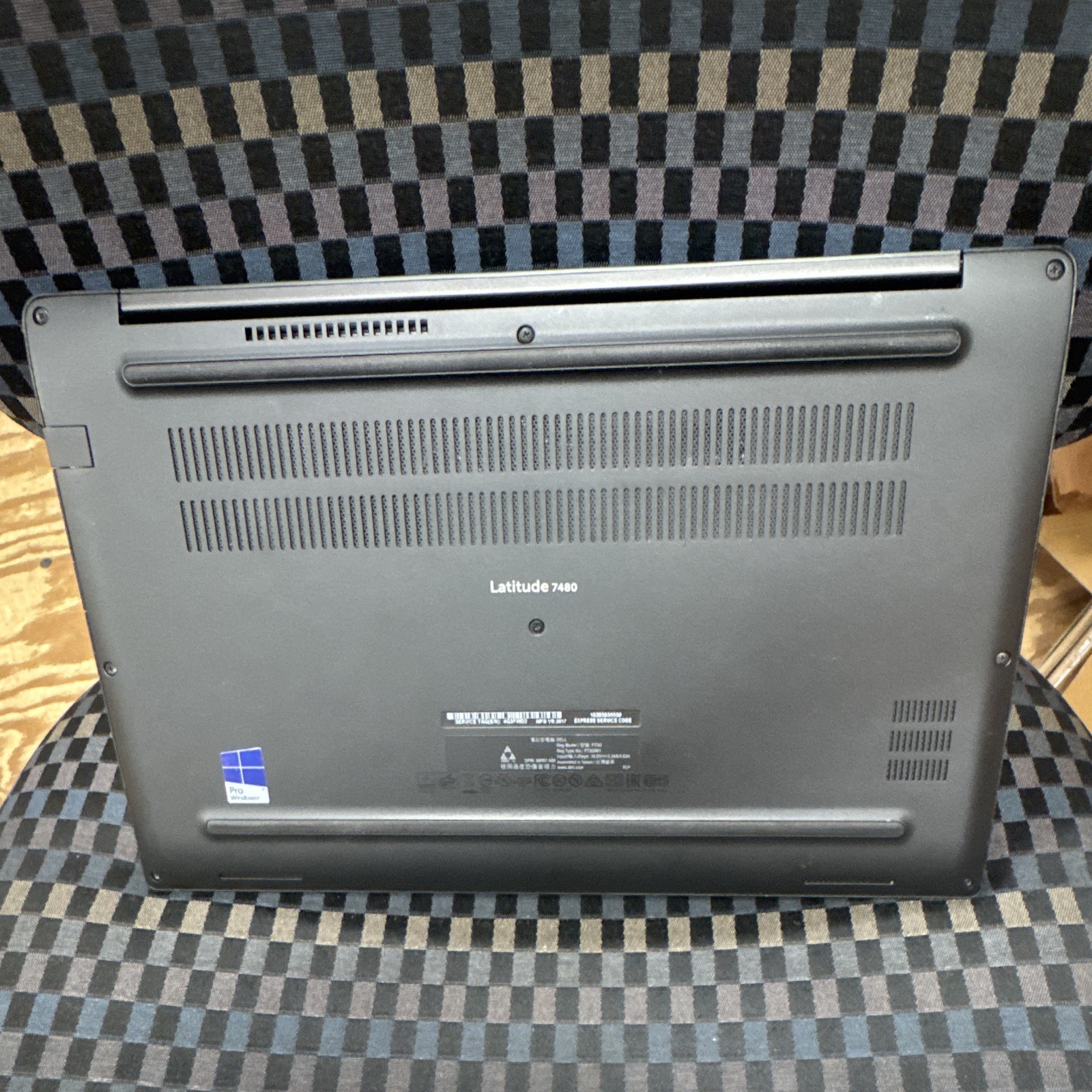Dell Latitude 7480 14″ i5-6300U 2.40GHz 16GB 128GB SSD Win 11 Pro