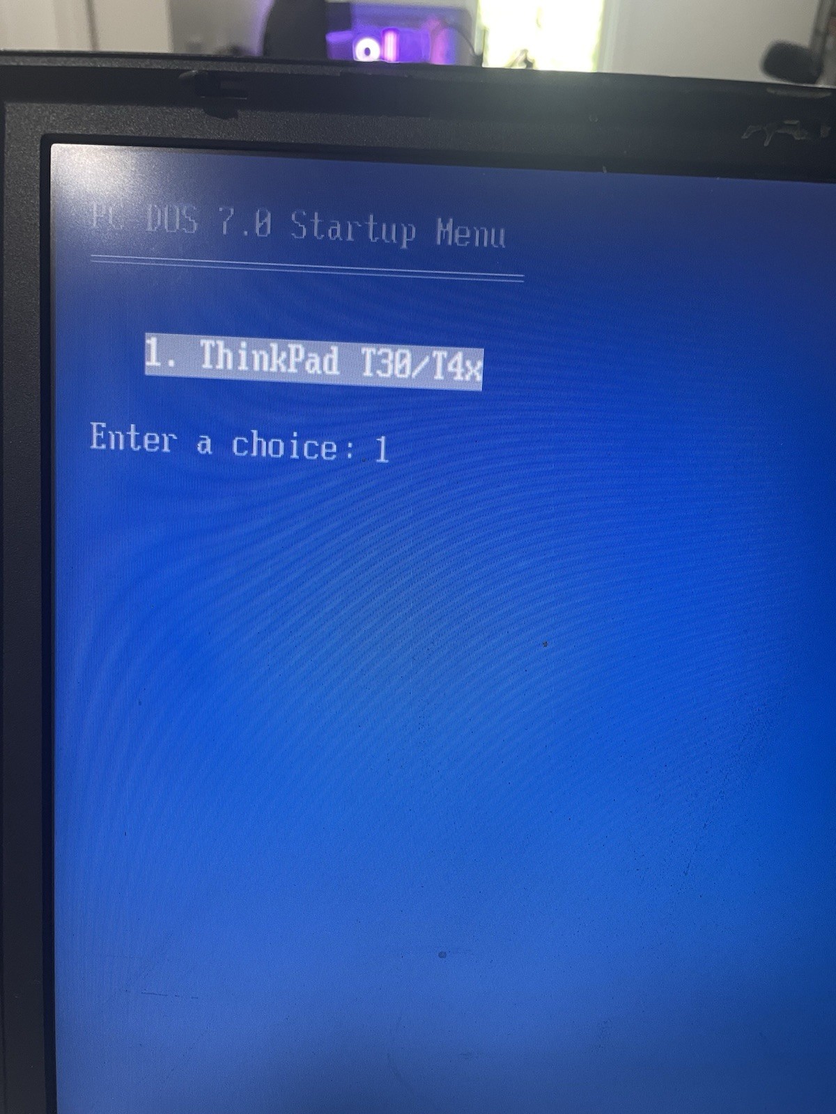 IBM ThinkPad T40 Retro Gaming Laptop 1.50GHz 2GB 40GB HDD Win XP Radion 7500