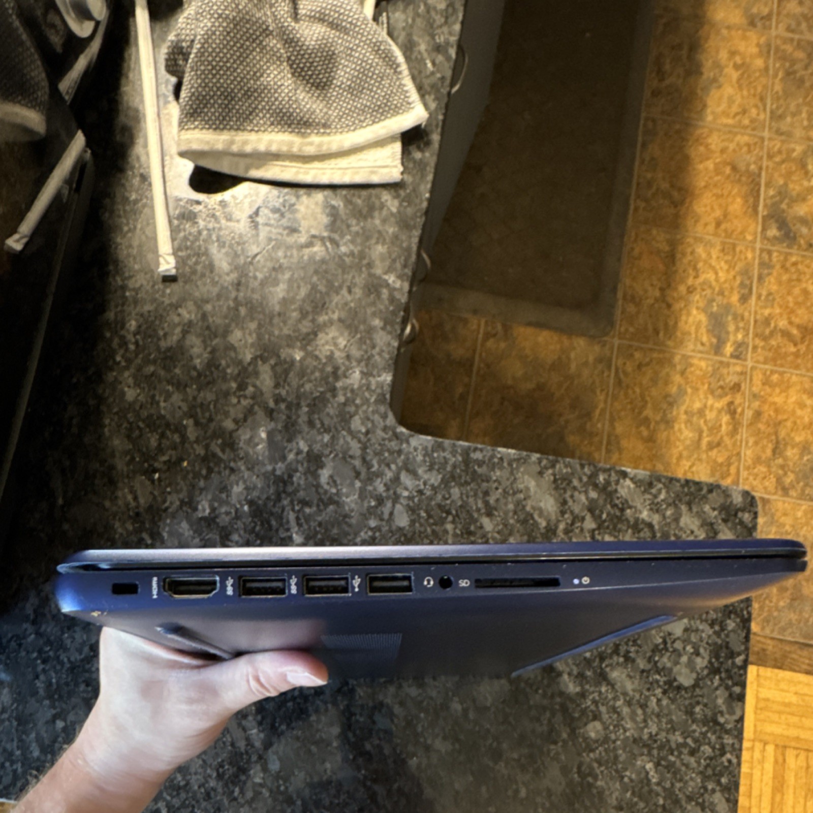 HP Stream 14-ds0xxx Blue Laptop AMD A4-9120e 4GB RAM 64GB SSD 14″ Windows 10
