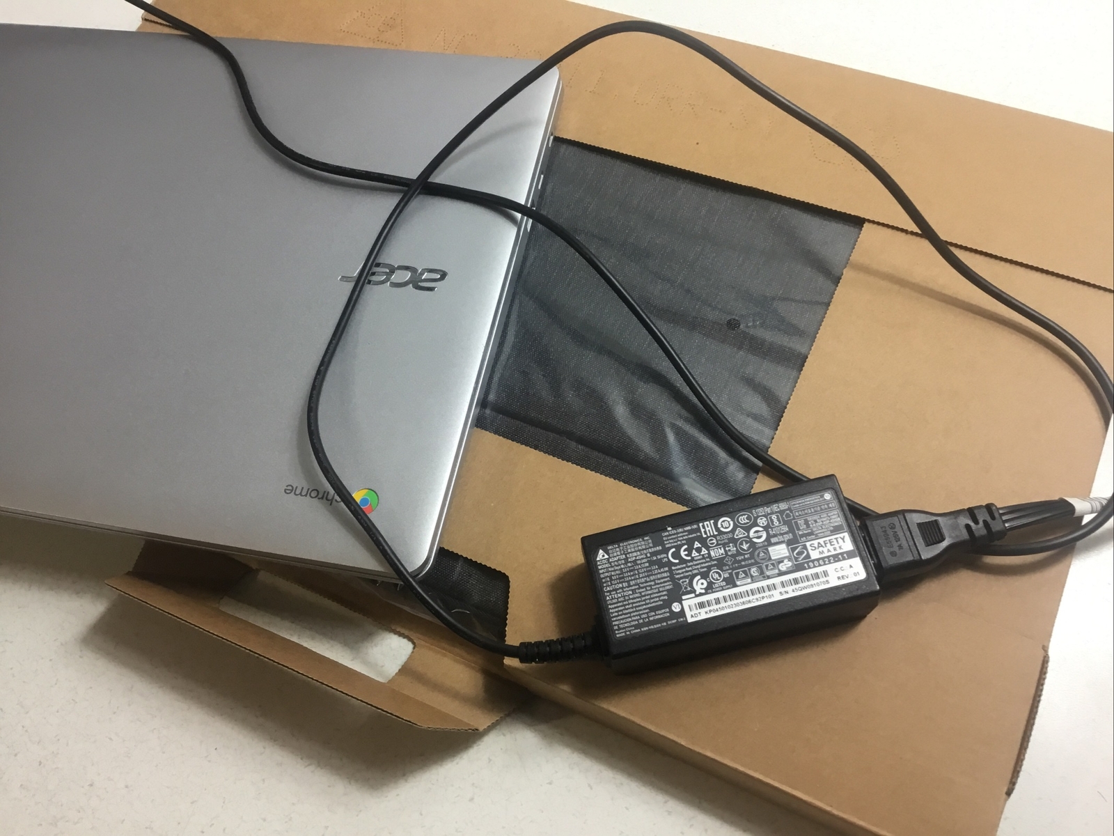 Acer Chromebook 315 15.6″ (32GB, Celeron N 1.1GHz, 4GB) CB315-3H-C2C3