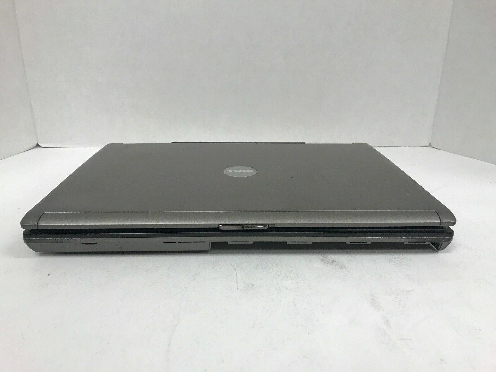 Dell Latitude D620 laptop *FOR PARTS OR NOT WORKING*