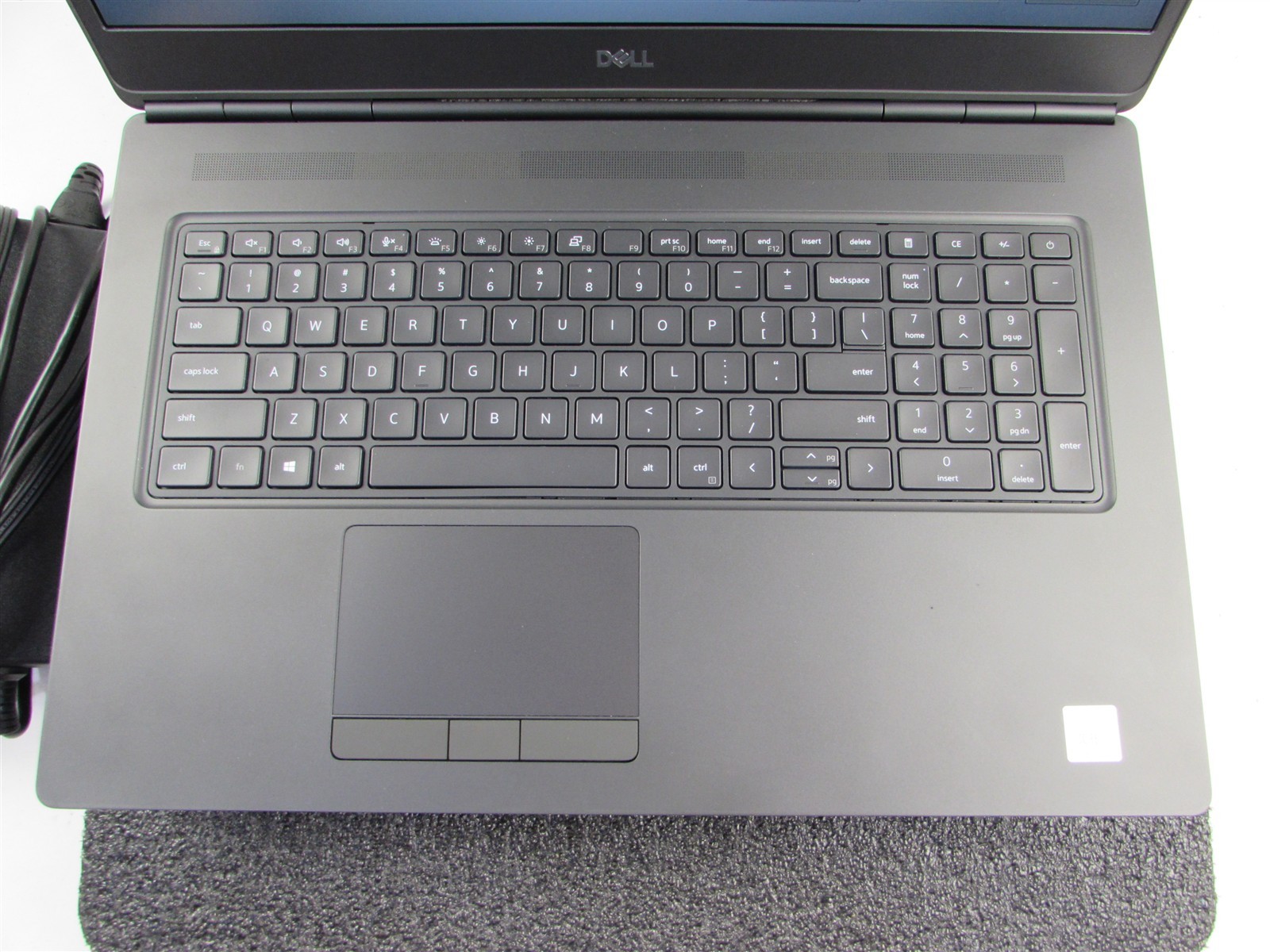 DELL PRECISION 7750 FHD CORE I7-10875H 512GB SSD 64GB RAM NVIDIA RTX 4000 WIN 11
