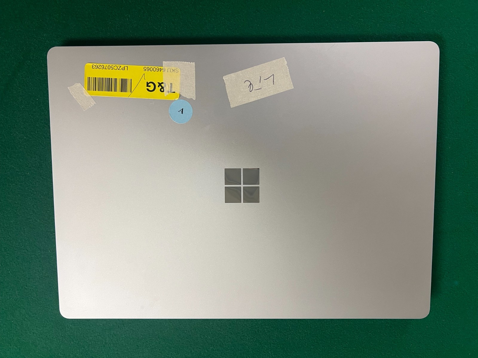 Microsoft Surface Laptop 3 – 13.5″ Touch Intel i5-1035G7 8GB RAM 128GB SSD