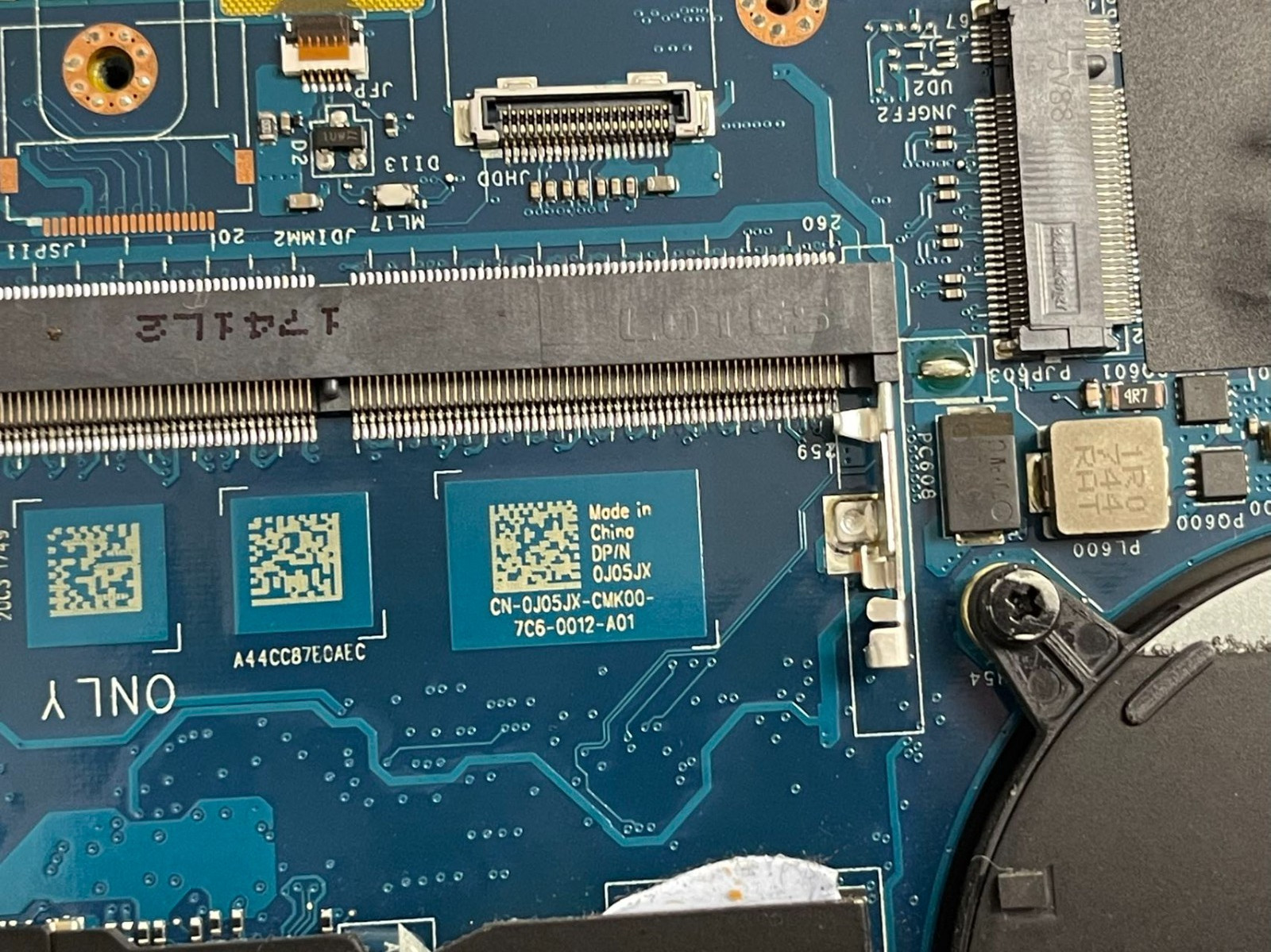 LOTX6 Dell Precision 5520 15.6″ Xeon E3-1505M M1200 SCREEN MOTHERBOARD READ
