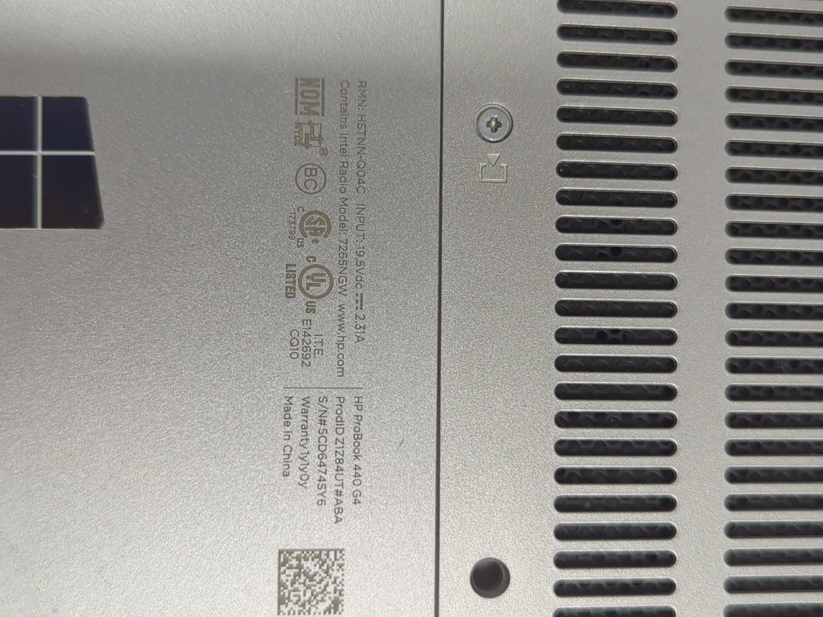 HP ProBook 440 G4 Touch 14″ Laptop i5-7200U/ 8GB/240GB SSD/Win11 (LCD Cracked) –