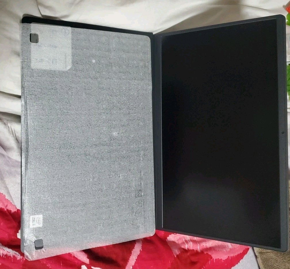 New Dell inspiron 15 3000, 3511 Laptop Without Box With Case See Description