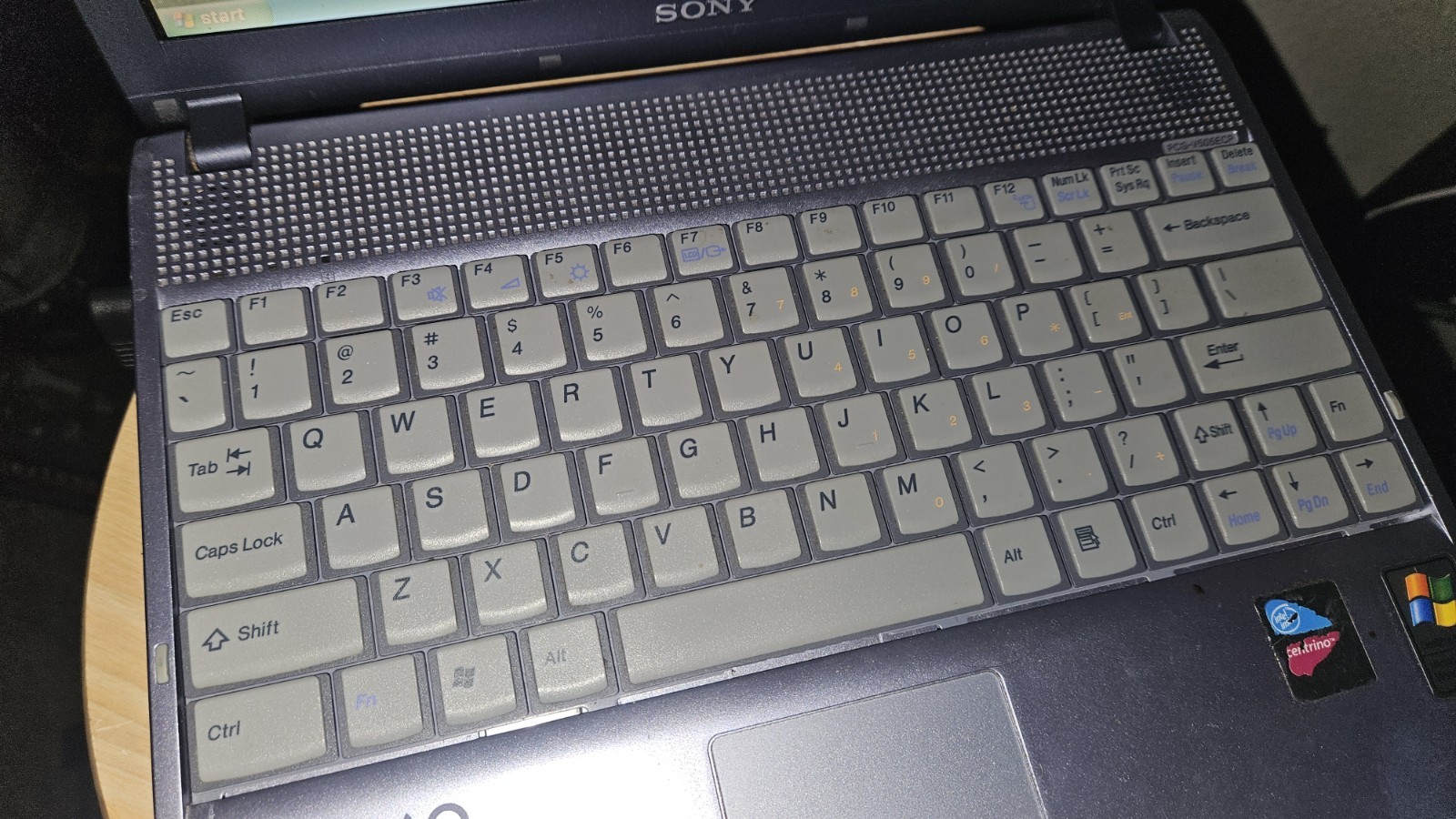 Rare Sony VAIO PCG-V505ECP Pentium M 1.5gb RAM Read Desc