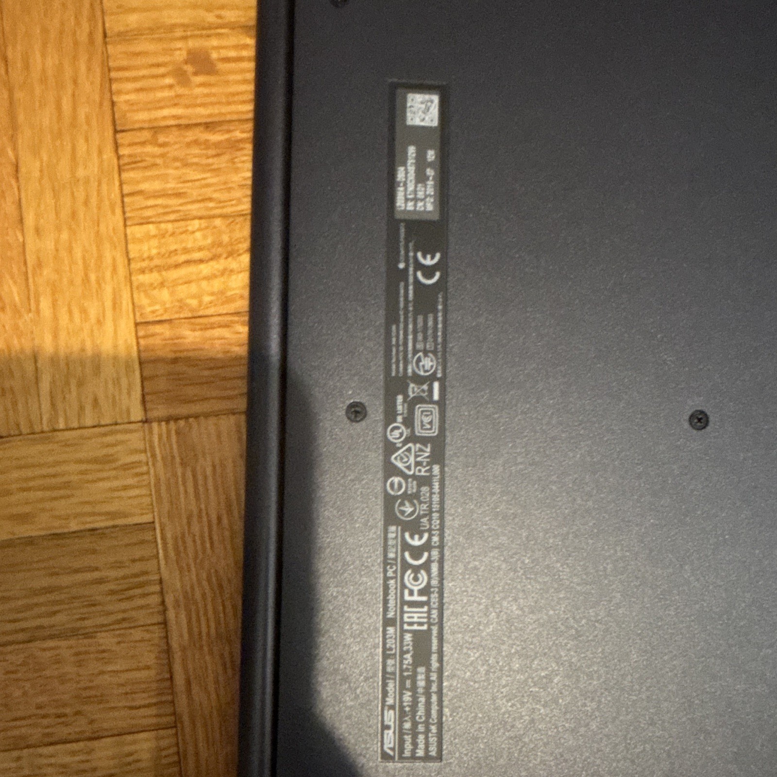 ASUS Eee PC 11.6″ Blue Intel Atom 2GB RAM 32GB SSD Webcam HDMI Charger