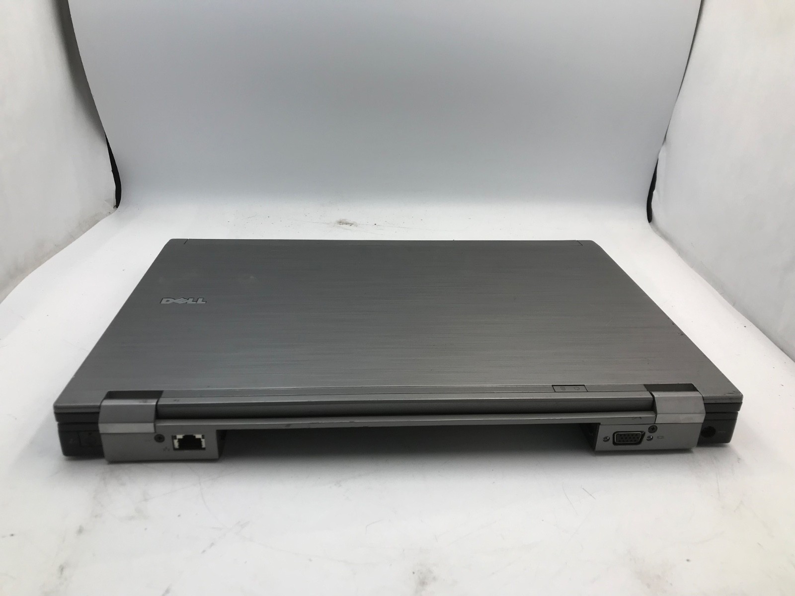 Dell Latitude E6510 15″ Laptop Intel Core i5-520M- NO POWER/BOTTOM