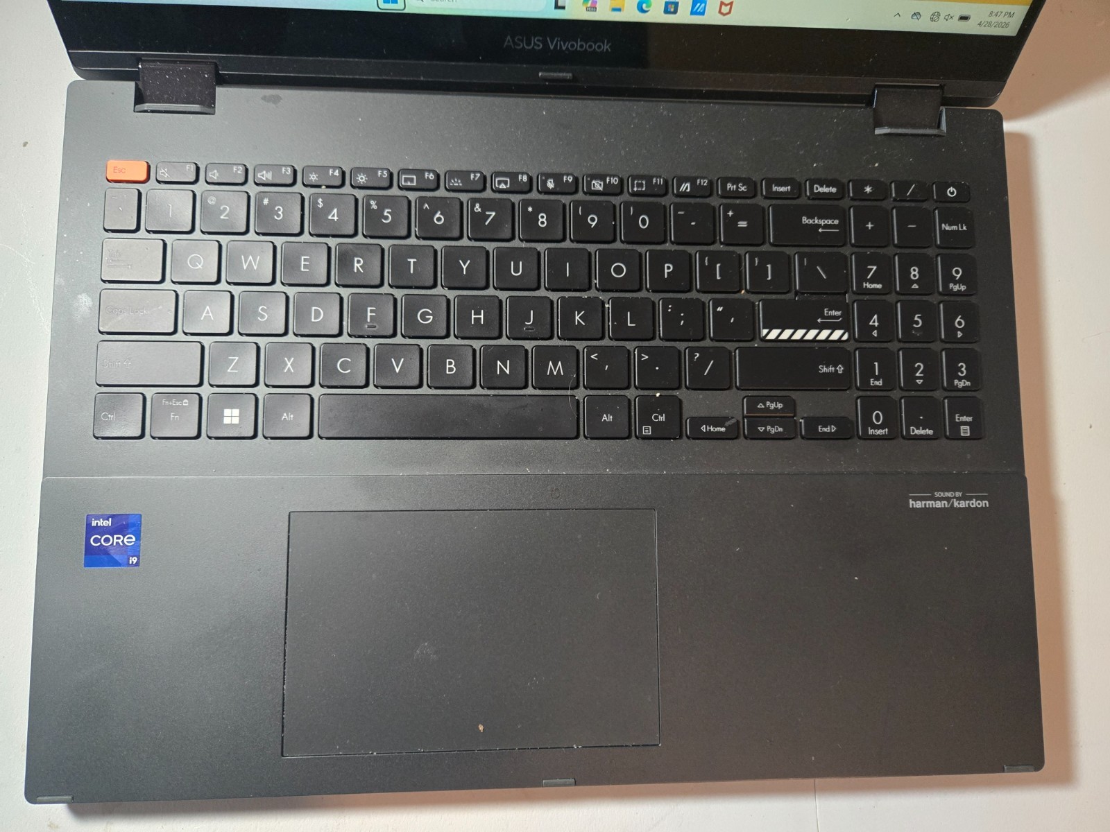 Asus Vivobook 16 s 40GB Ram 2TB storage, Intel Core i9 13th gen with charger