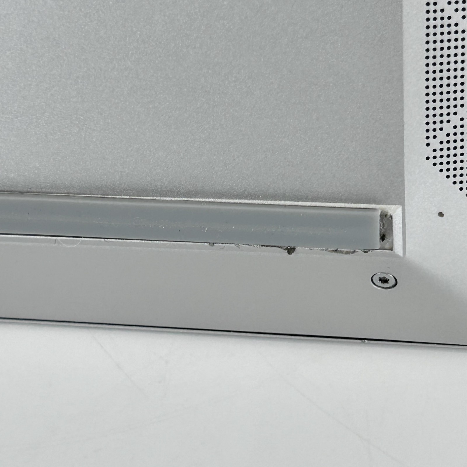 HP Envy 13 Silver FHD i7-1165G7 2.80GHz 16GB RAM 512GB SSD Good – Loose Keys