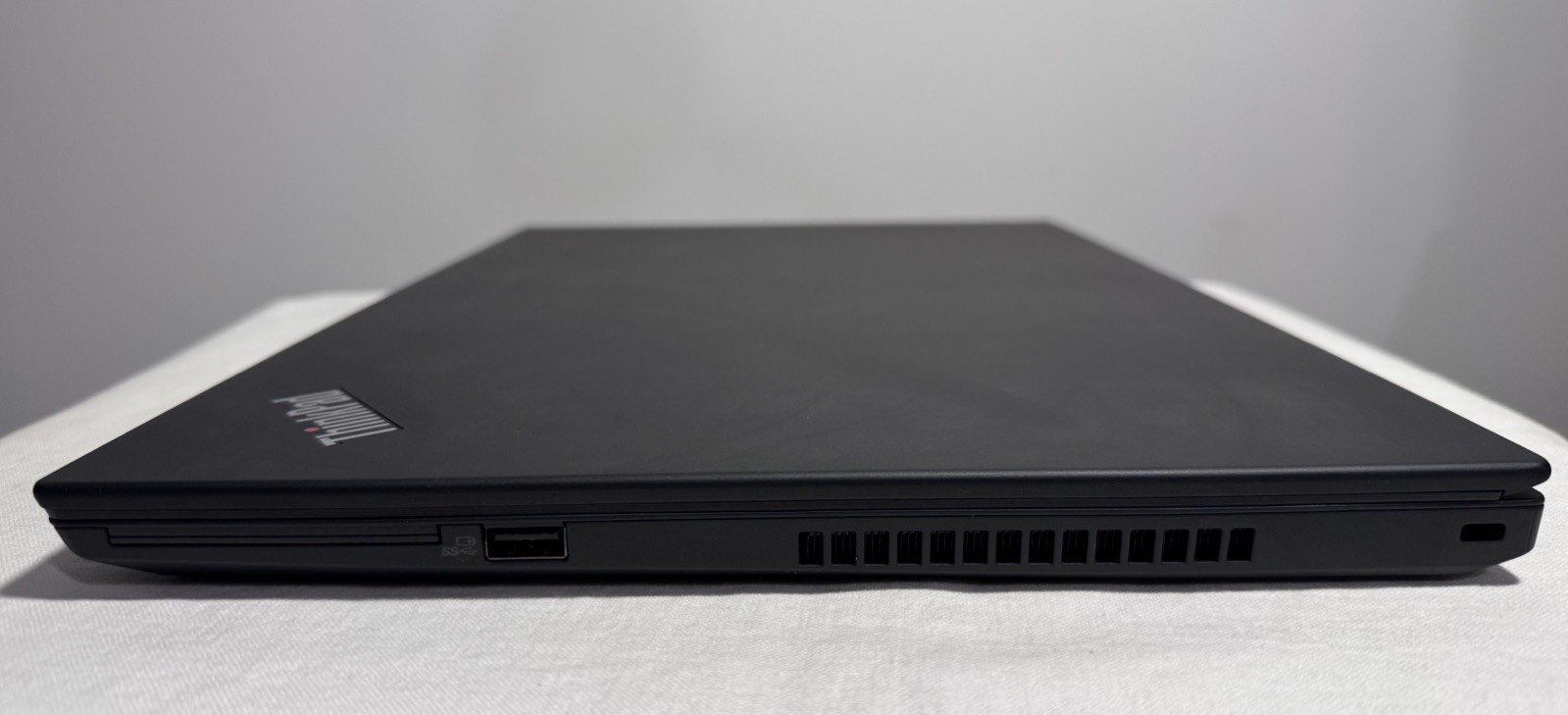 LENOVO ThinkPad P15s Gen2i i7 15.6″ 24GB RAM 512GB SSD WIN11P NVIDIA T500