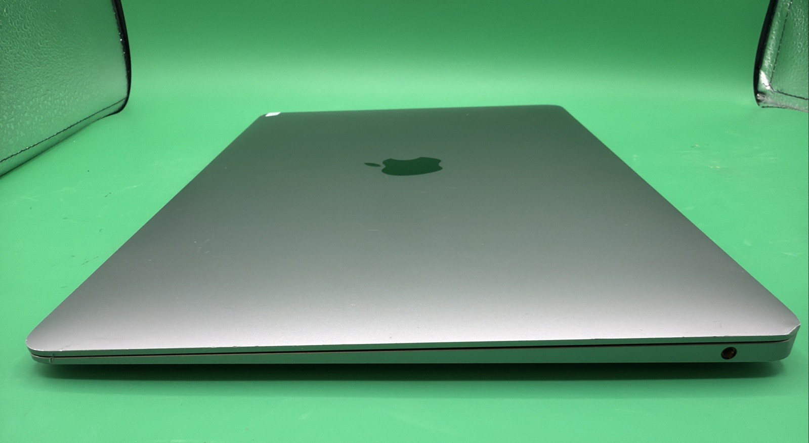 Apple MacBook Air 13″ A2337 2020 M1 16GB RAM 256GB SSD Tahoe