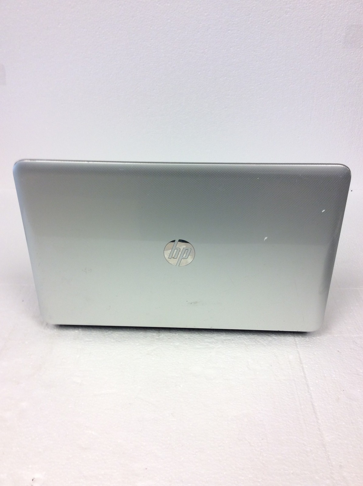 HP 17-e019dx 17.3″ Laptop i3-4000M 2.40Ghz w/ 4gb Ram, 750Gb HD, No Battery READ