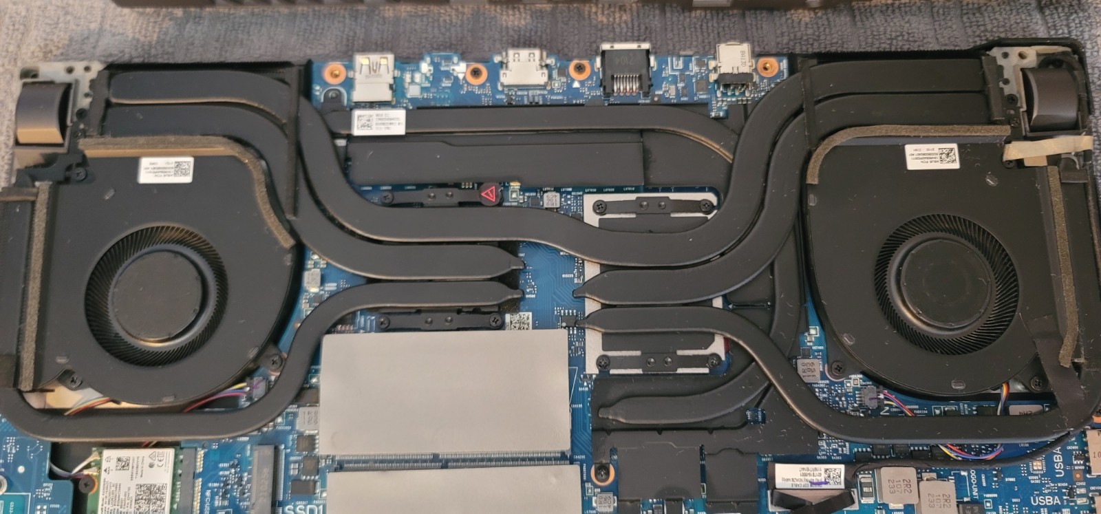 Ausu ROG STRIX G513Q Gaming Laptop Parts Only