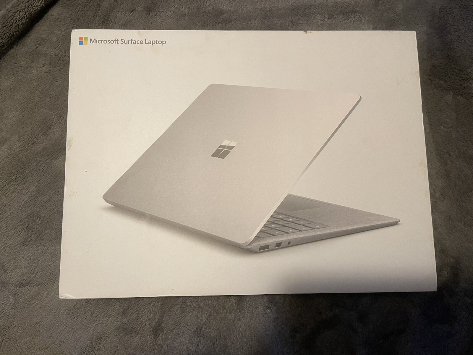 Microsoft Surface Laptop 2 13.5 inch (128GB, Intel Core i5 8th Gen., 1.60GHz,…