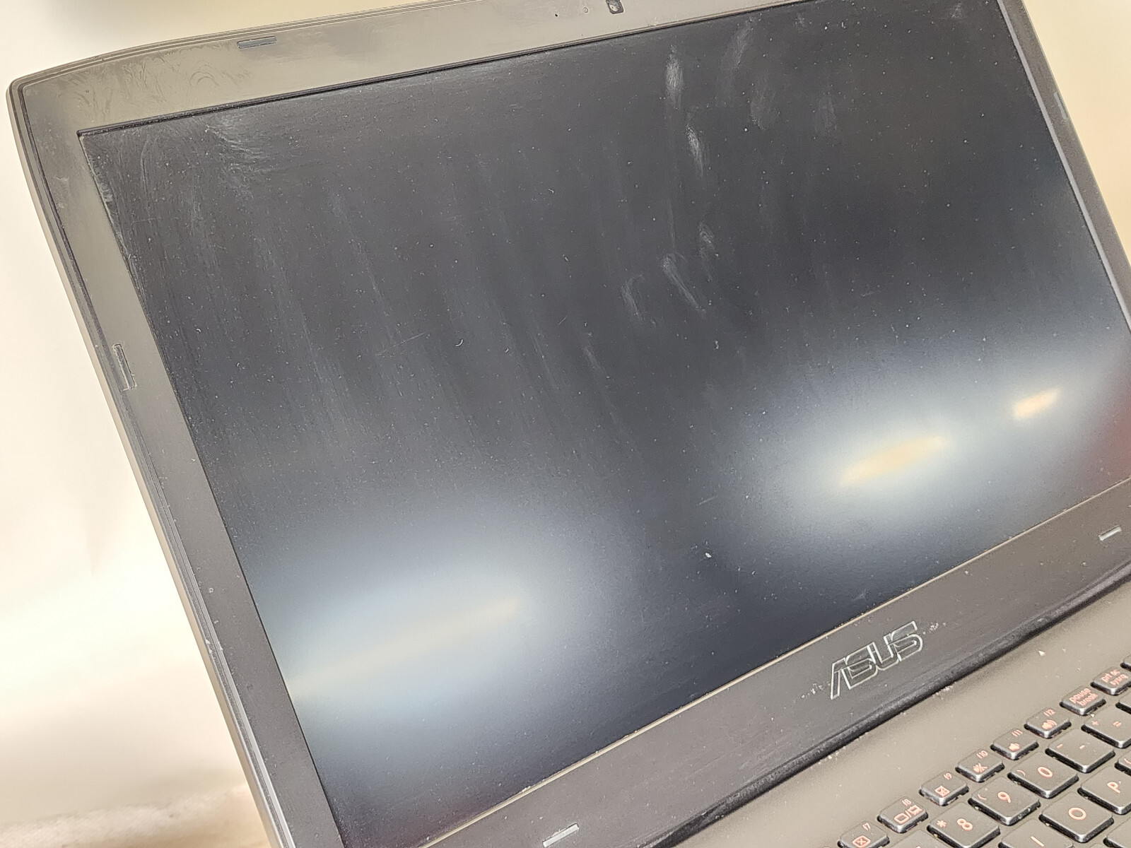 ROG Black Red Gaming Laptop 17″ ASUS G751J i7-4710HQ 2.50 GHz GTX980M 1TB HD 24G