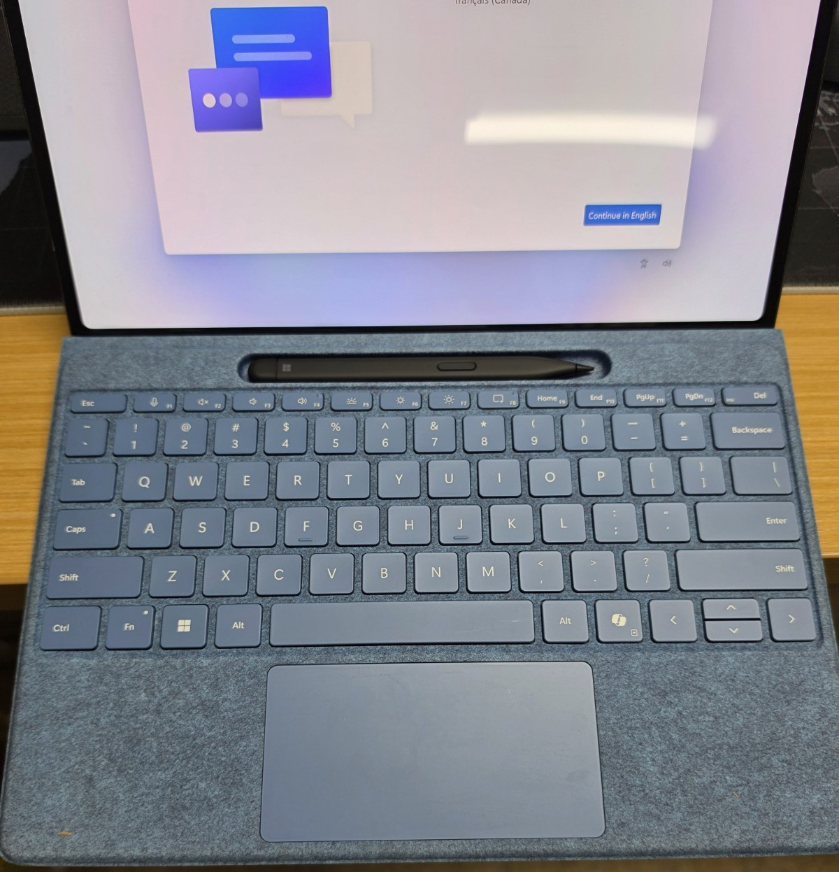 MICROSOFT SURFACE PRO 2-IN-1 LAPTOP/TABLET 13″ OLED 16GB 512GB SSD – BLACK/BLUE
