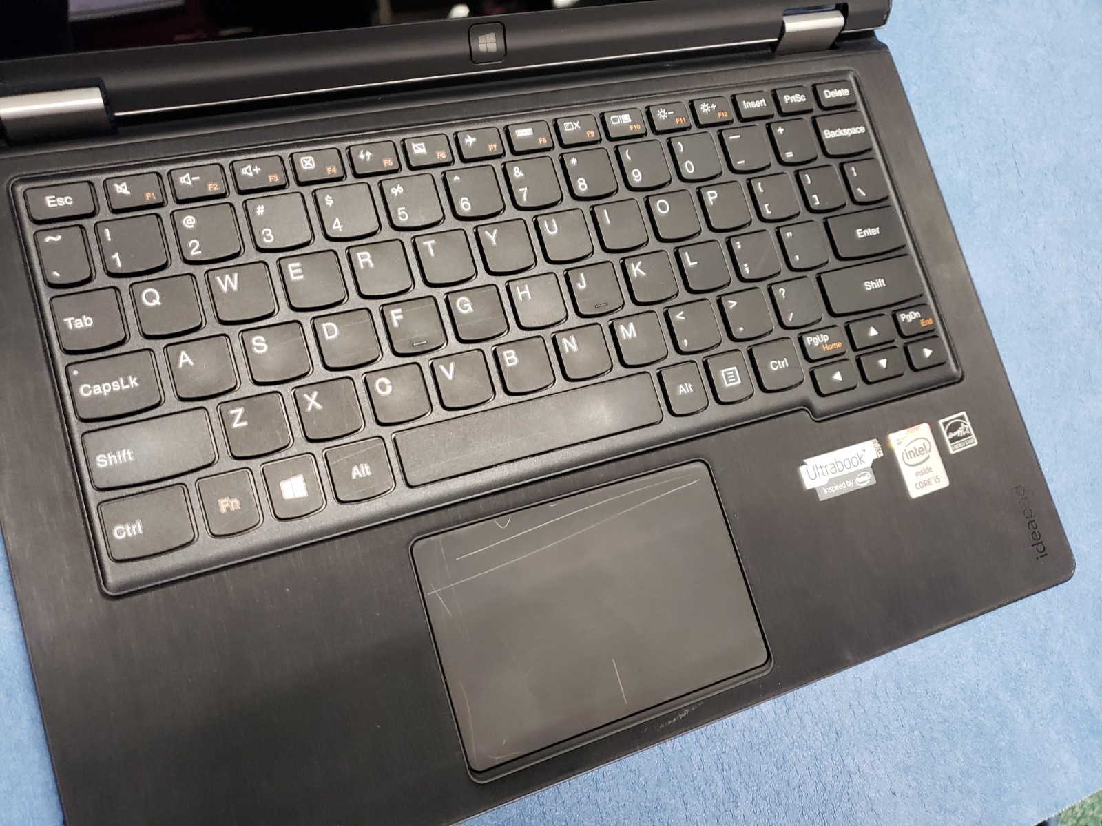 Lenovo Yoga 11s i5 4210y cpu 1.50ghz 4GB ram 128gb ssd for parts