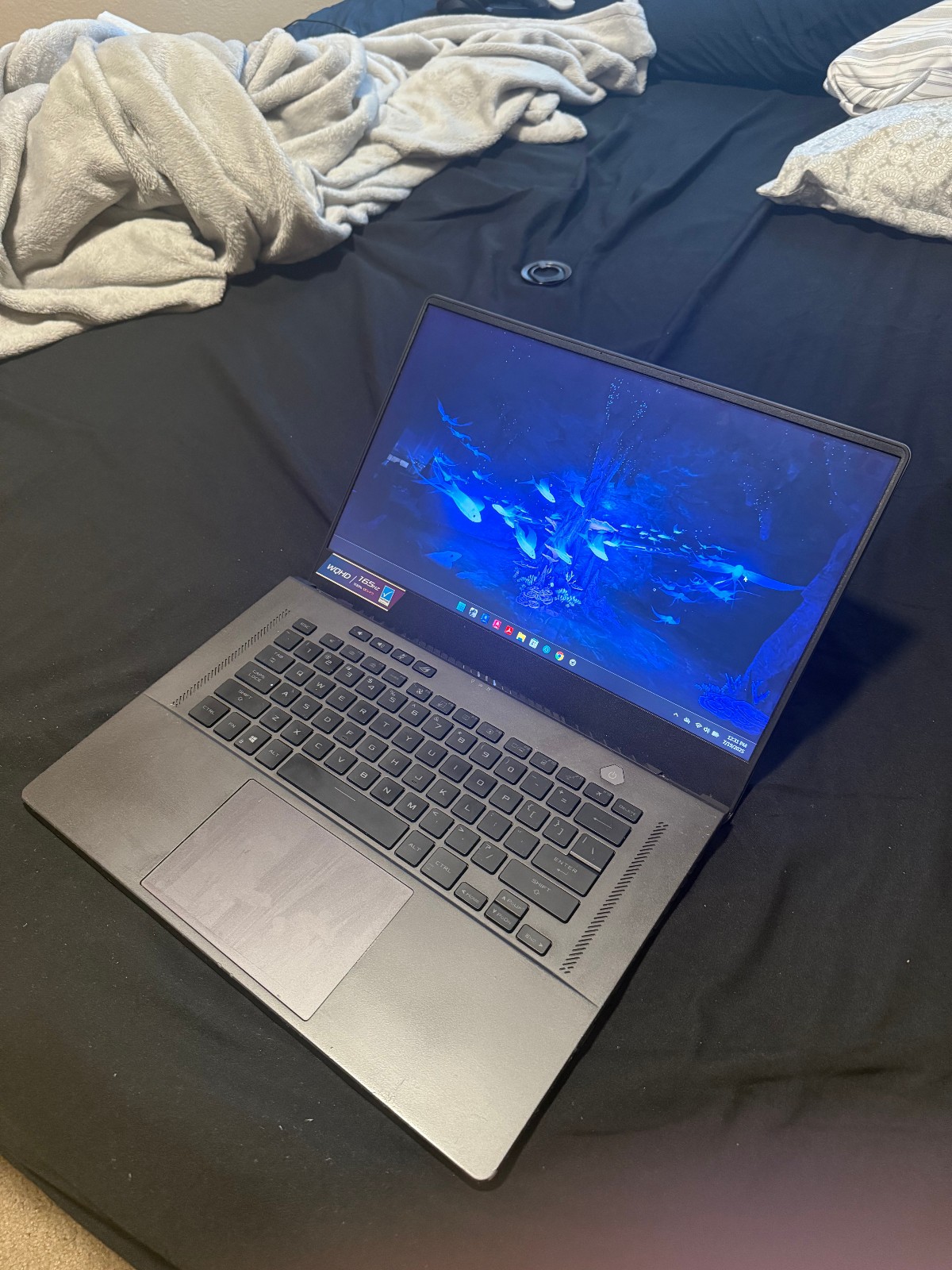 ASUS ROG Zephyrus G15 15.6″(1TB SSD x2, AMD Ryzen 9 5900hs RTX3070 8gb) 16GB RAM
