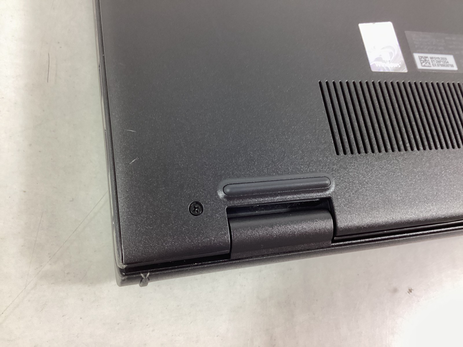 Dell Pro 15 Essential PV15250 15.6″ i5-1334U 16GB 512GB SSD W11P (V2T7P)