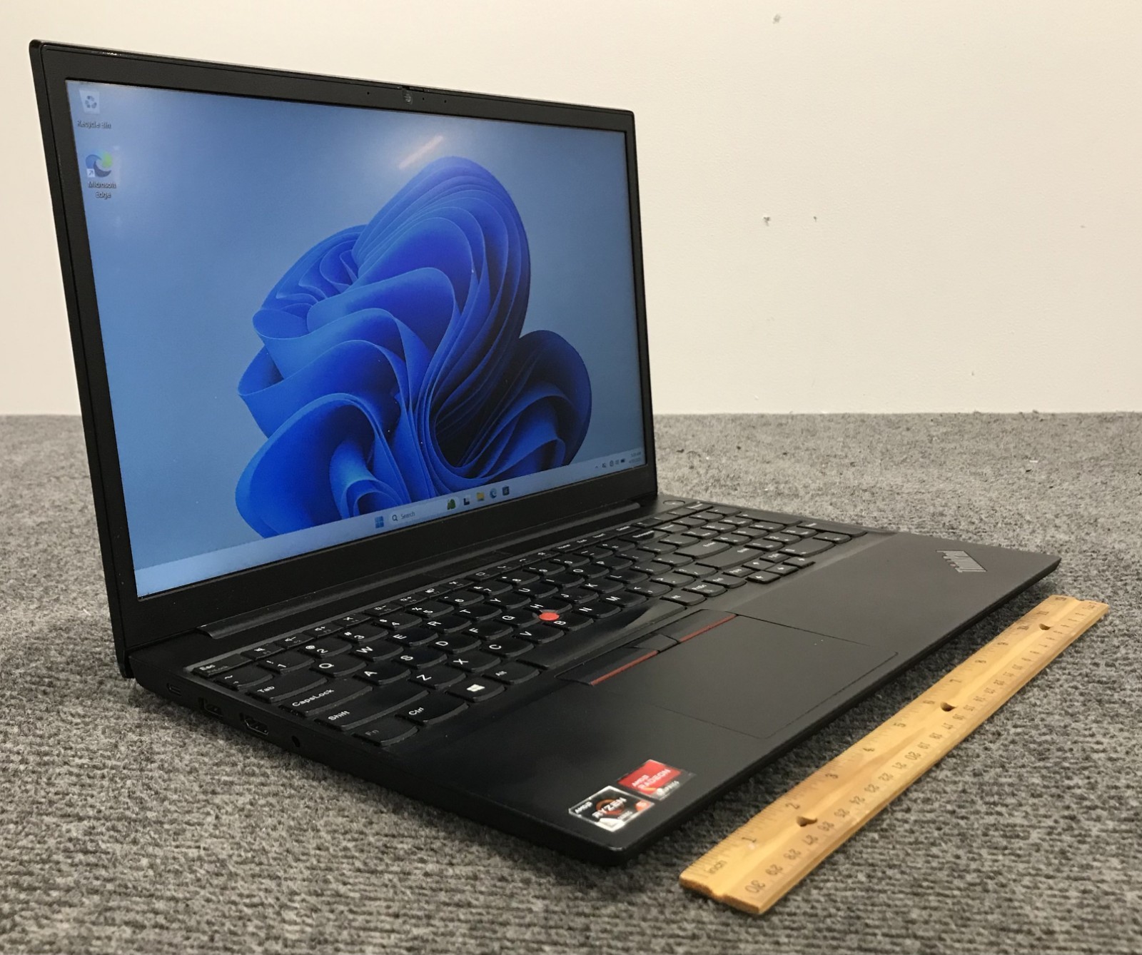 Lenovo ThinkPad E15 Gen 3 15.6″ Laptop Ryzen 5 5500U 8GB RAM 256GB NVMe, As Is