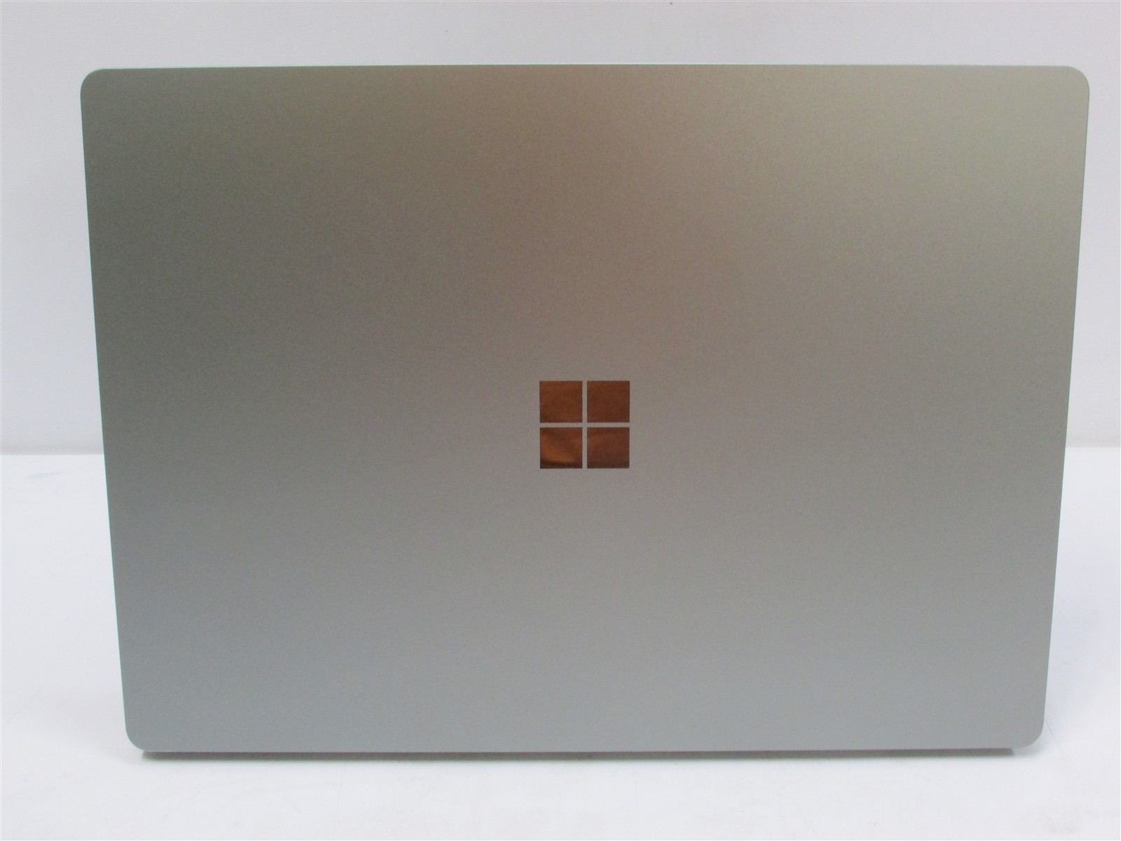 Microsoft Surface Laptop 5 1951 i5-1235U 2.5GHz 8GB RAM 512GB 13.5″ Win 10 Home