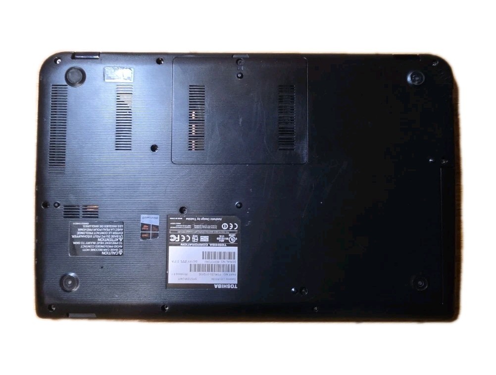 Toshiba Satellite L55 15.6″ Laptop i5-4200U 8GB ~700GB HDD Works Read