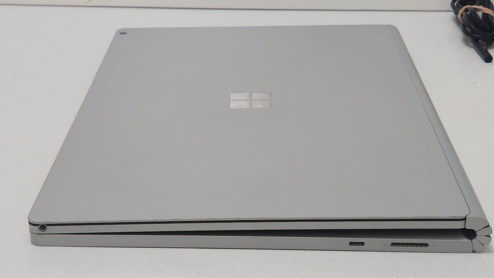 Surface Book 3 15″ (1899) i7-1065G7 32GB RAM 1TB SSD GTX 1660 GPU 6GB GDDR6