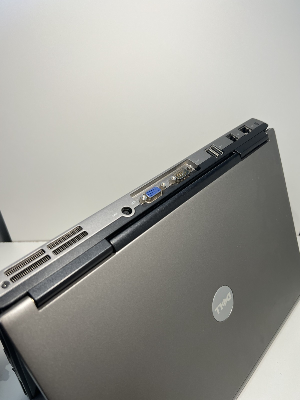 Dell Latitude D630 Core2 Duo T7500 2GB RAM 80 GB HDD Windows 10 AC adapter